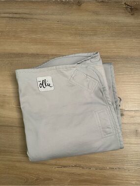 The Ollie Baby Swaddle Light Gray Stone One Size